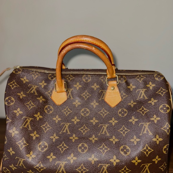 Authentic Louis Vuitton Brown Monogram Handbag - Picture 2 of 5
